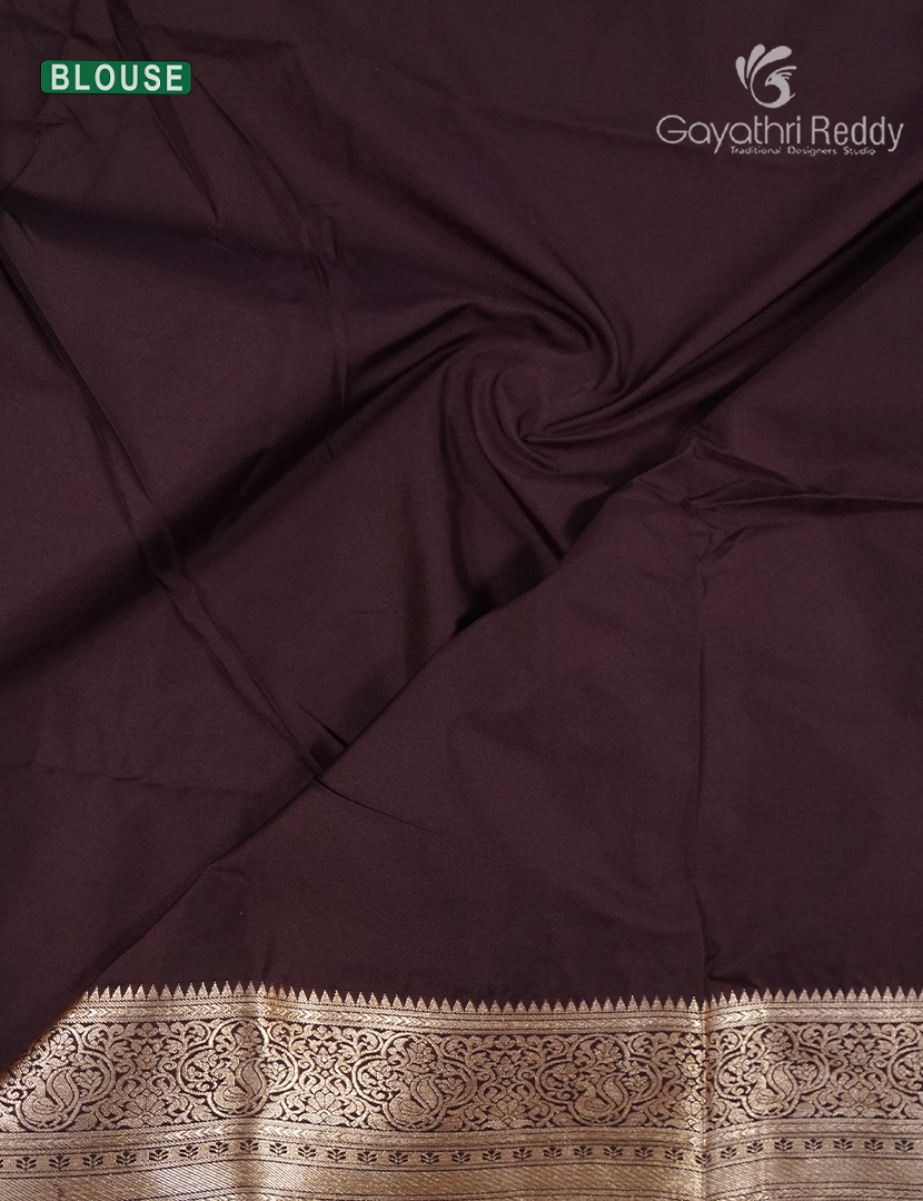 Soft Silk Saree in Ivory and Deep Snuff