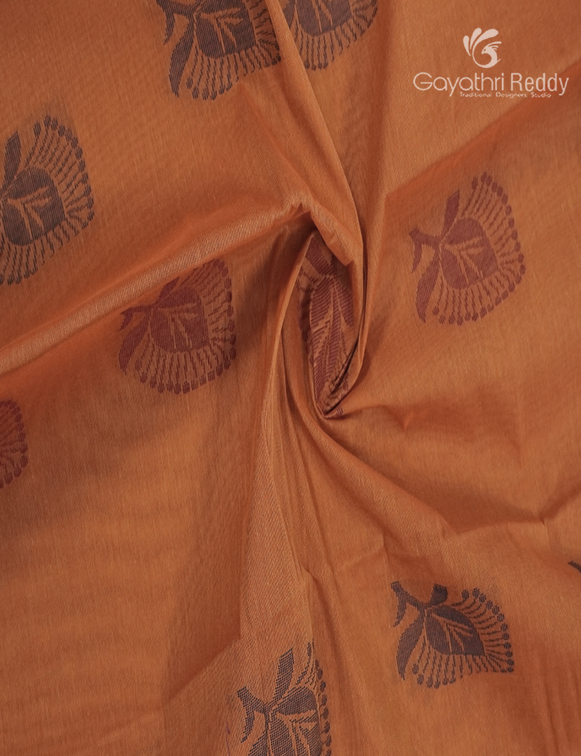 Pure Kanchi Cotton Saree in Peach