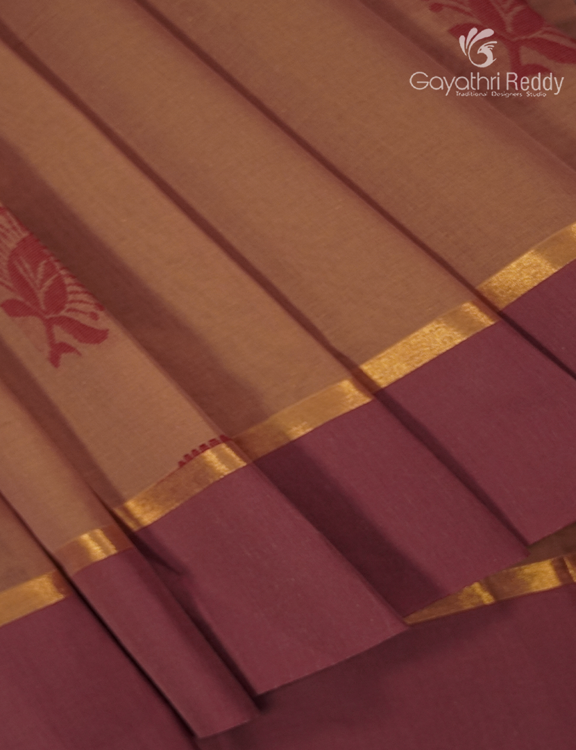 Pure Kanchi Cotton Saree in Peach