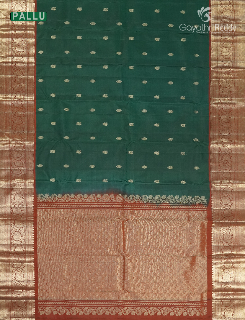Pure Kanchipuram Vintage Saree ( Medium Border ) Deep Bottle Green and Deep Rust