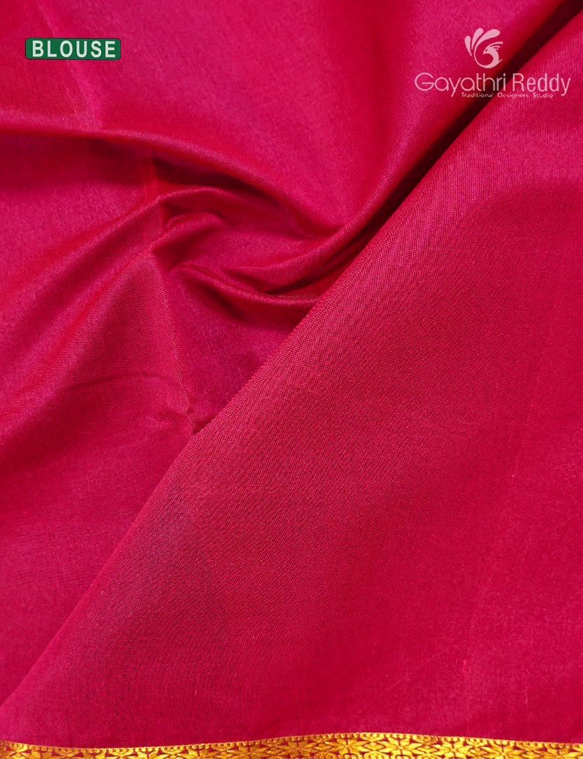 Silk Cotton Saree in Deep Mango Green and Rani Pink