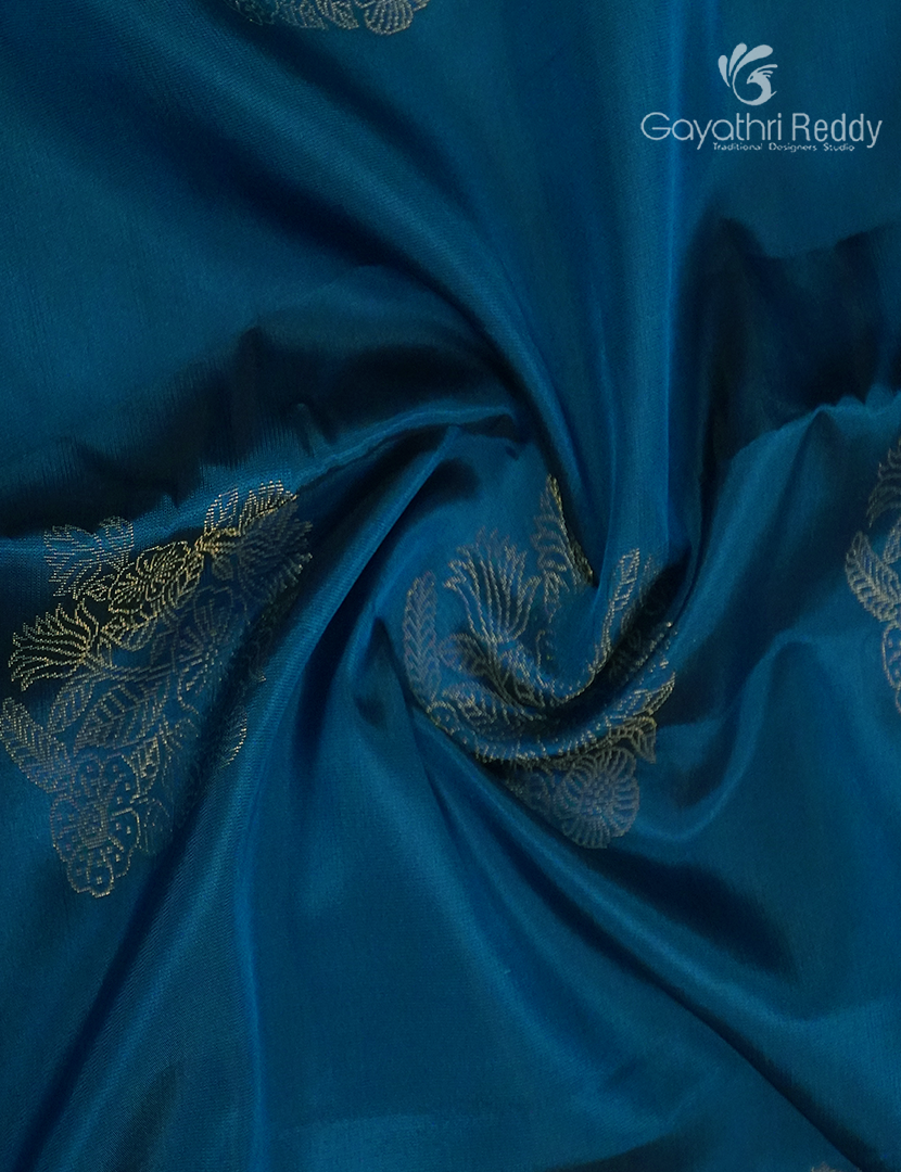 Pure Kanchipuram Silk Saree in Peacock Blue ( Butta Style )
