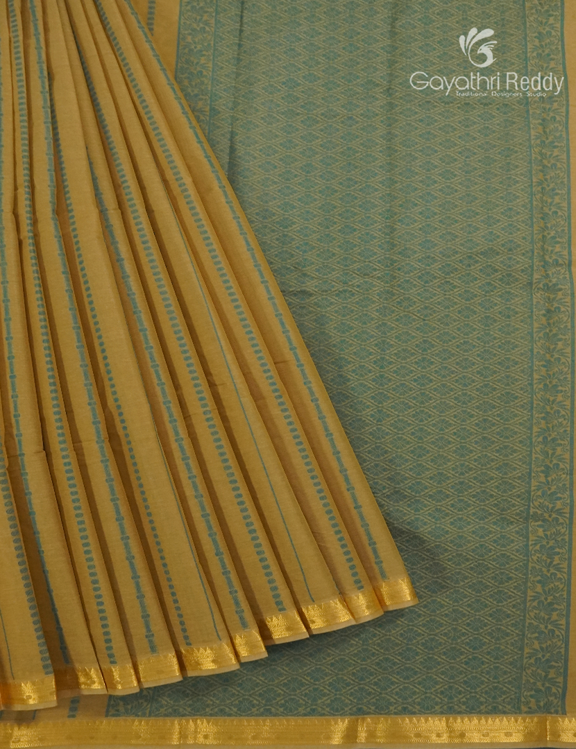 Pure Kanchi Cotton Saree in Mehendi Green