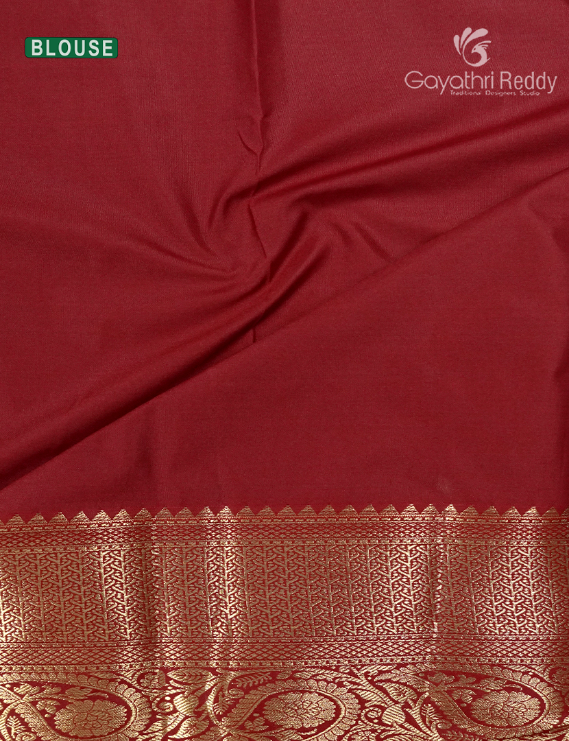 Semi Kanchipuram Silk Saree in Red