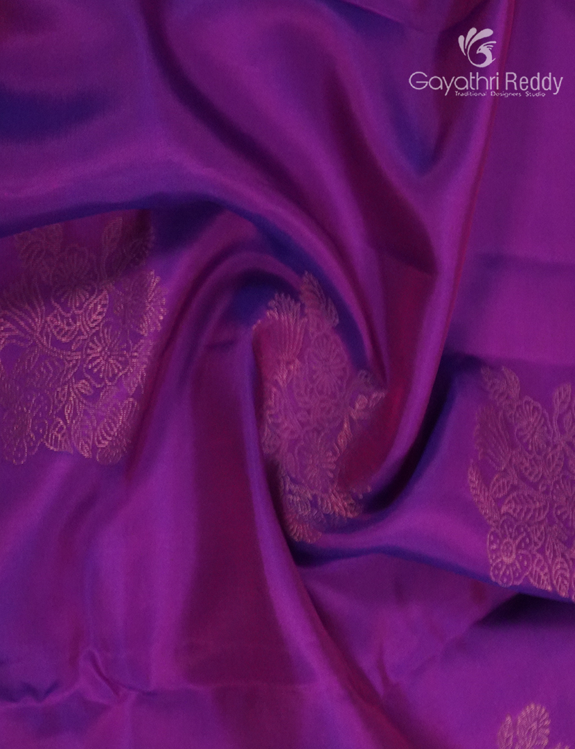 Pure Kanchipuram Silk Saree in Purple ( Butta Style )