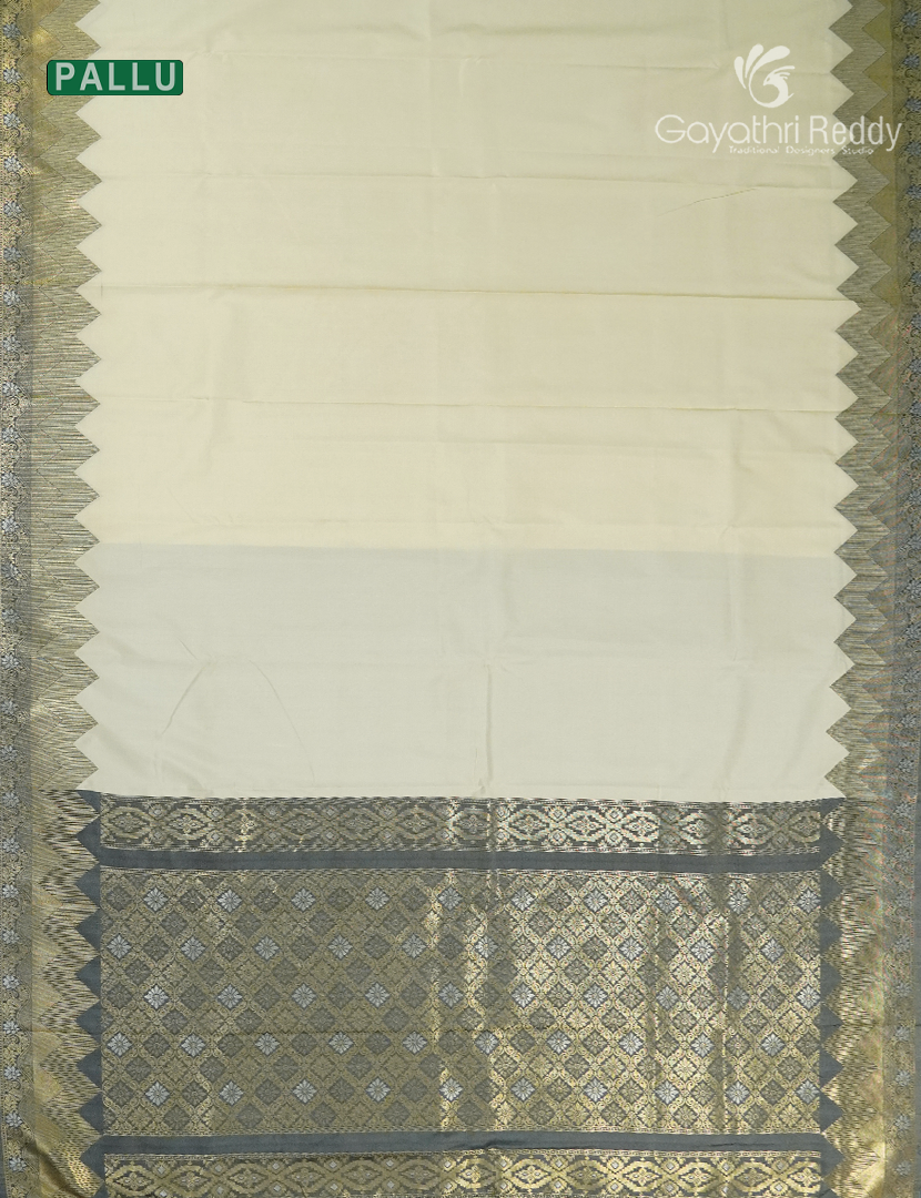 Semi Kanchipuran Silk Saree in Cream and Grey