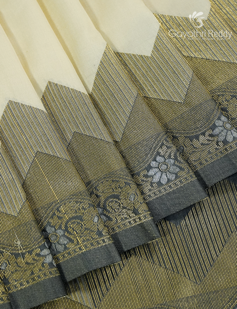 Semi Kanchipuran Silk Saree in Cream and Grey
