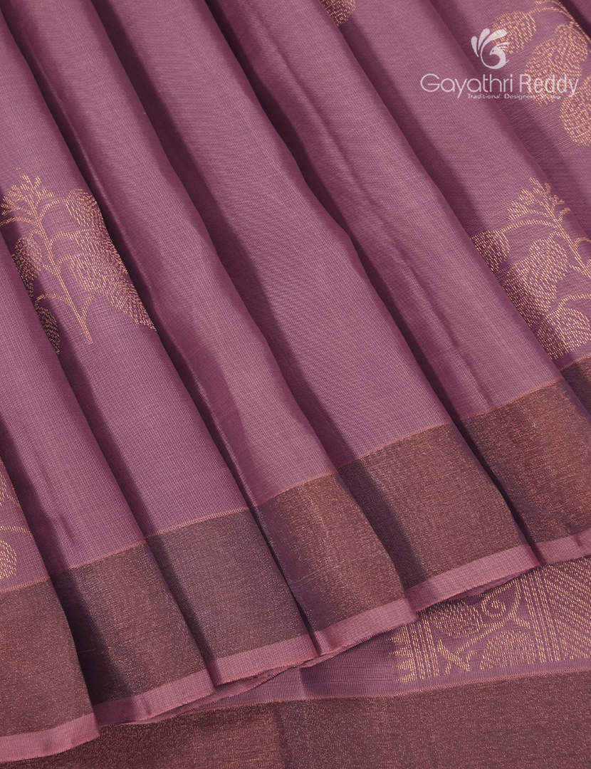 Pure Kanchipuram Silk Saree in Peach ( Small Borders )