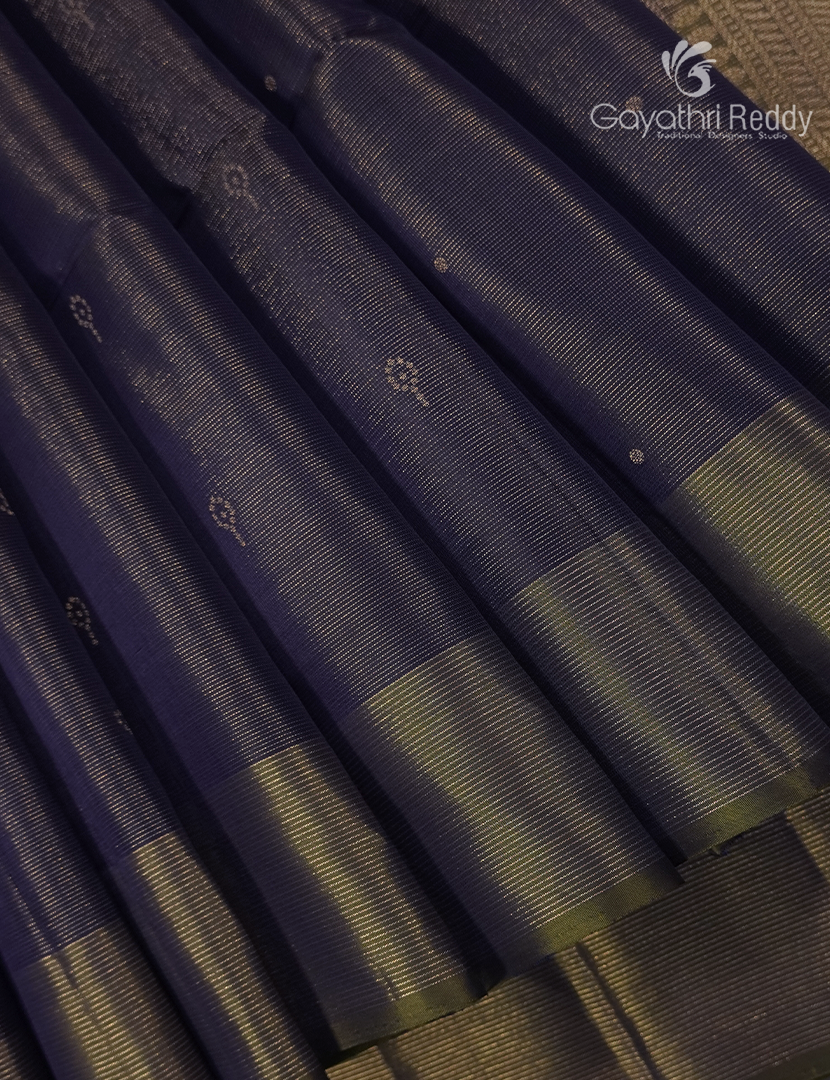 Pure Kanchipuram Light Weight Silk Saree in Navy Blue and Olive