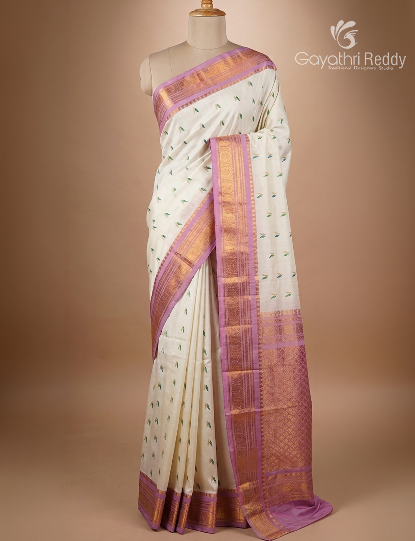 Pure Gadwal Silk Saree in Cream and Baby Pink
