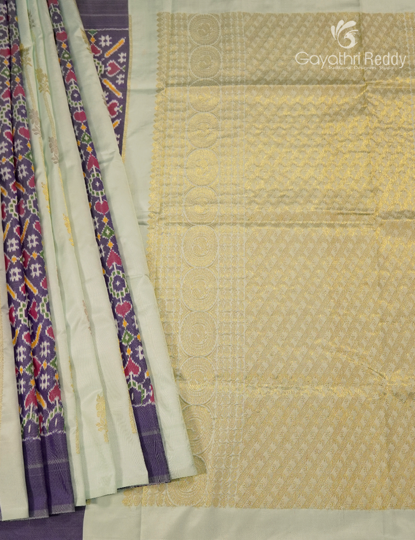 Pure Ikat Silk Saree in Cream and Grey