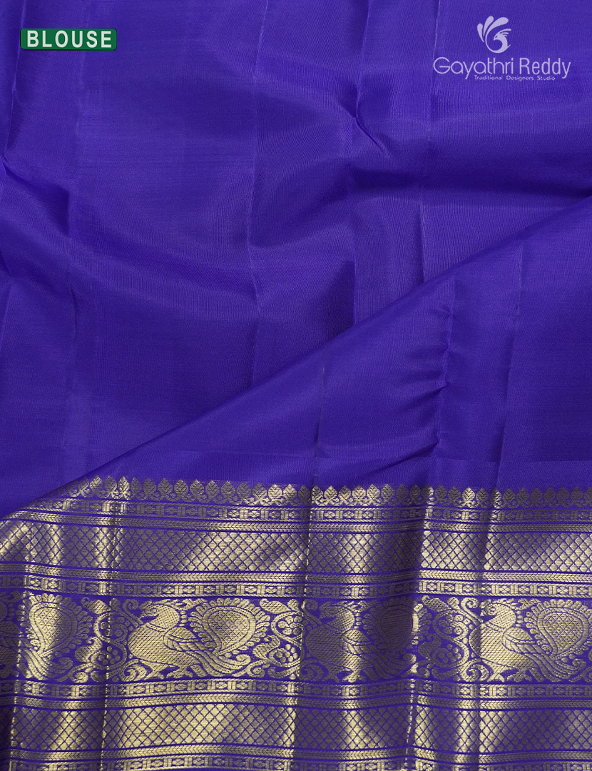 Pure Kanchipuram Vintage Silk Saree ( Medium Border ) in Grey and Dark Blue