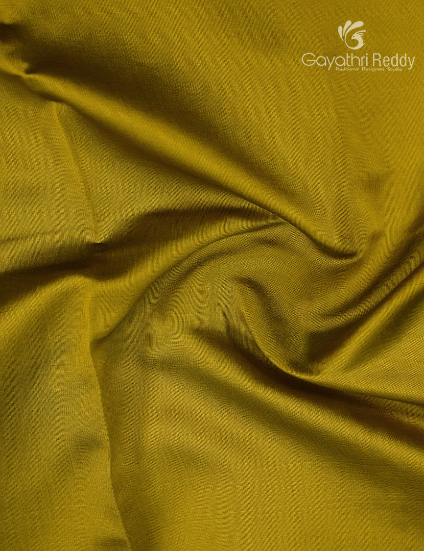 Semi Kanchipuram Art Silk Saree in Mehendi Green and Red