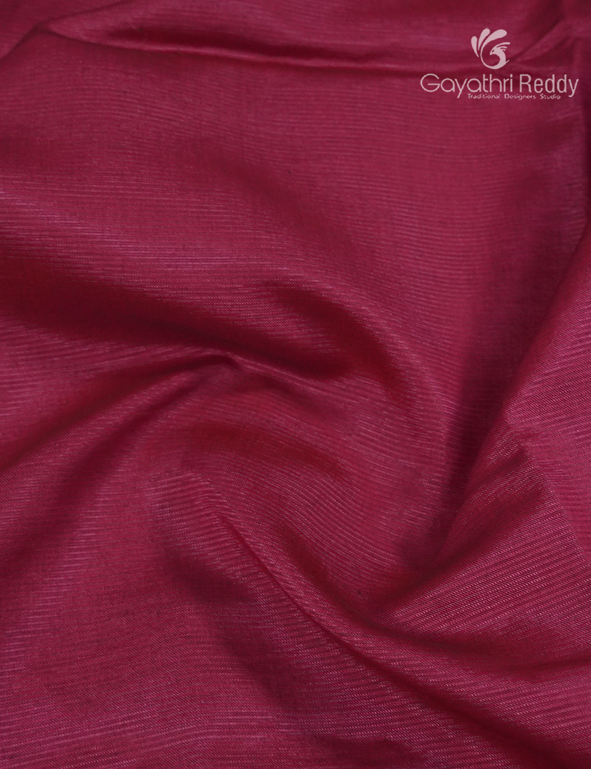 Mangalagiri Pattu Saree in Berry Red