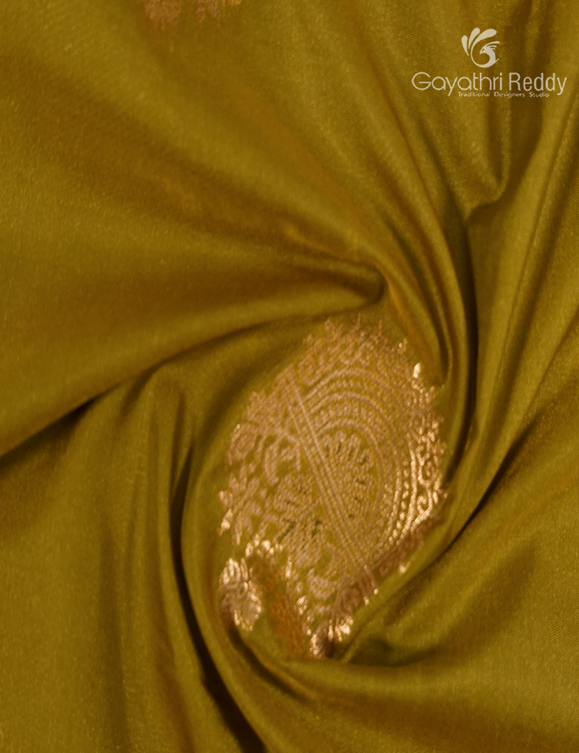 Semi Kanchipuram Art Silk Saree in Mehendi Green