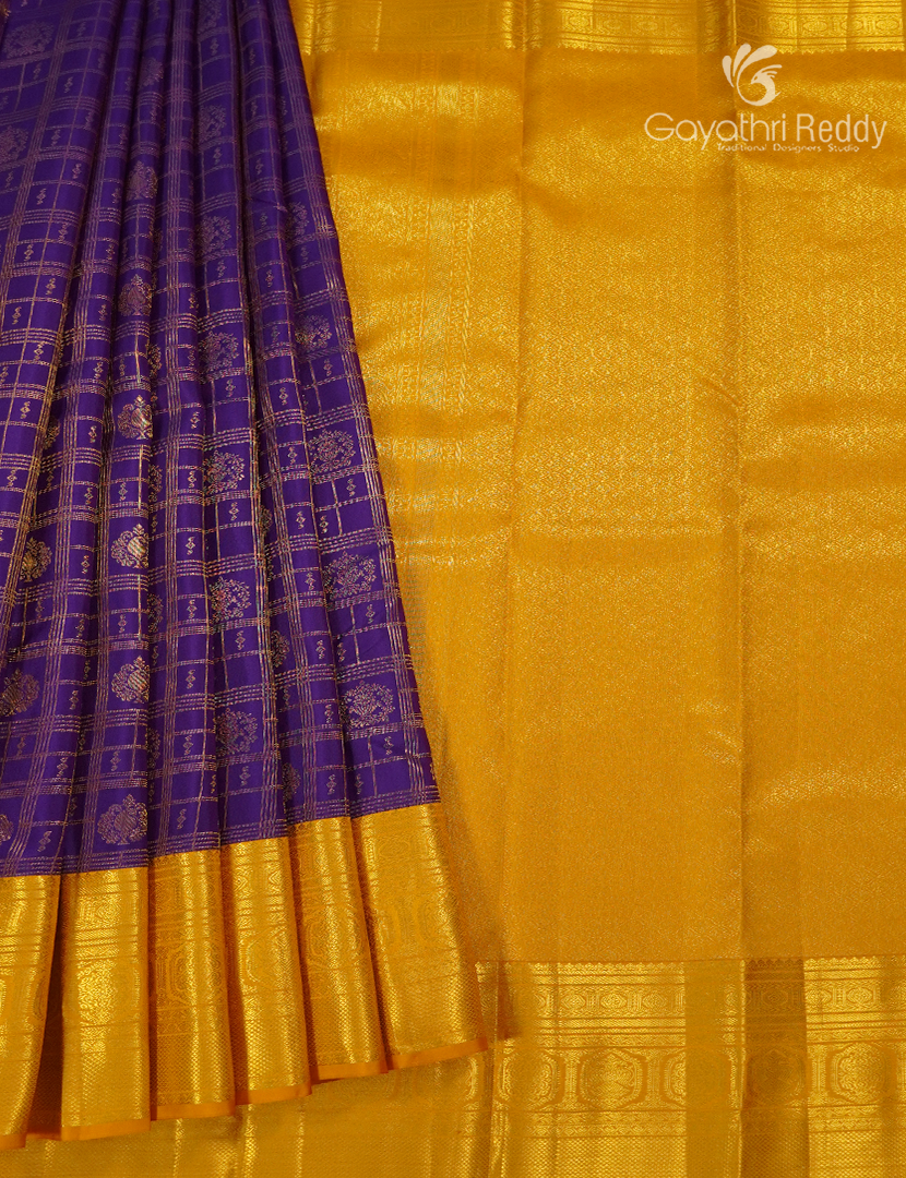 Pure Kanchipuram Silk Saree in Violet and Yellow ( Butta Pattern )