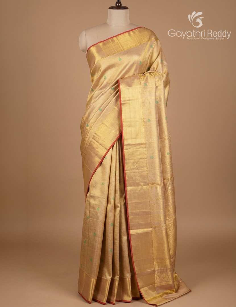Pure Kanchipuram Silk Saree in Gold ( Brocade Pattern )