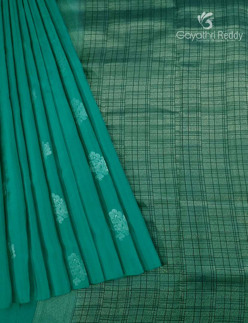 Pure Kanchipuram Silk Saree in Sea Green (Butta Style )