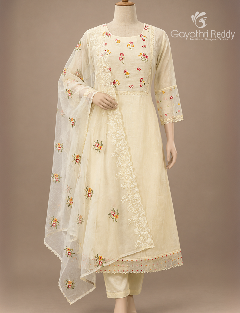 Readymade Dress Set in Cream