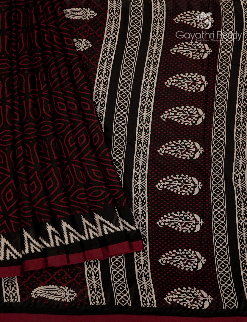 Vidharbha Cotton Saree in Black