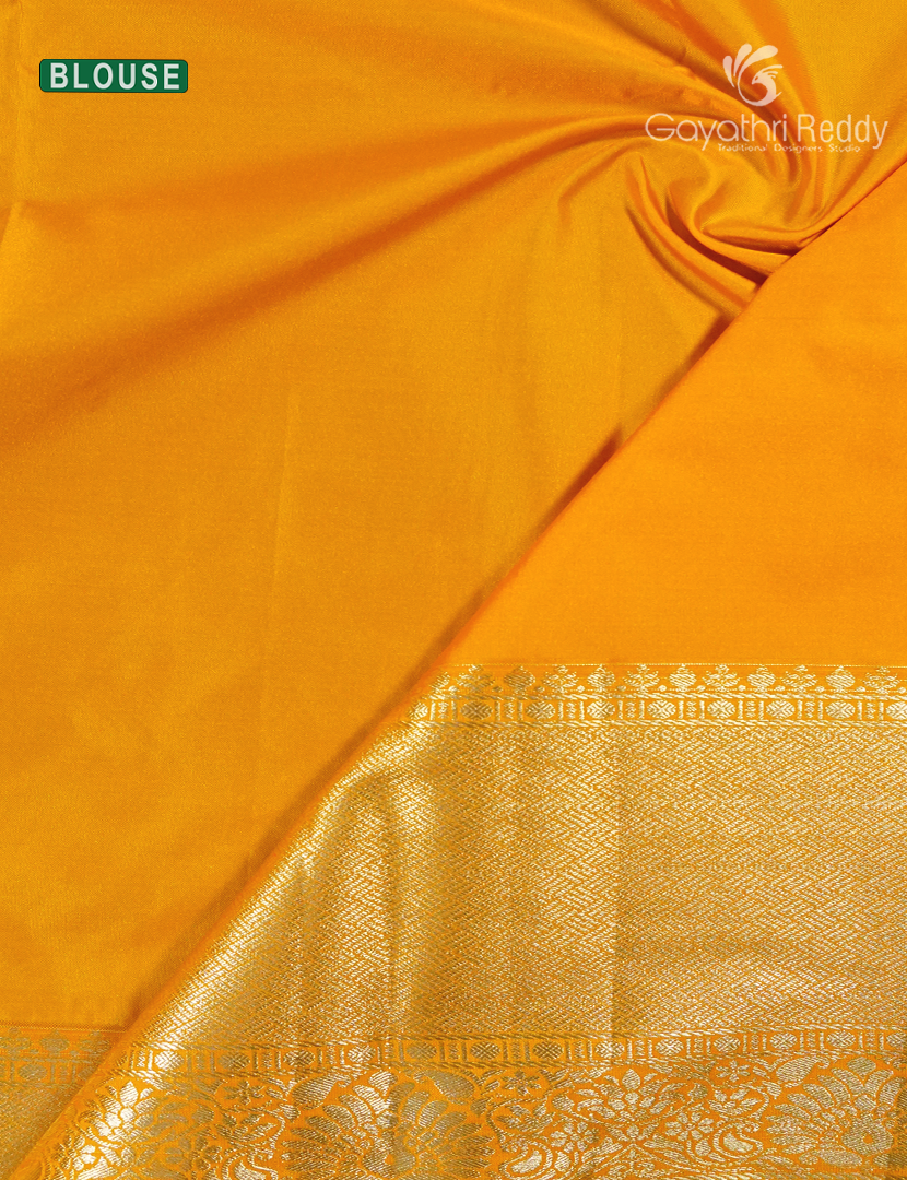 Semi Kanchipuram Silk Saree in Lavender and Yellow