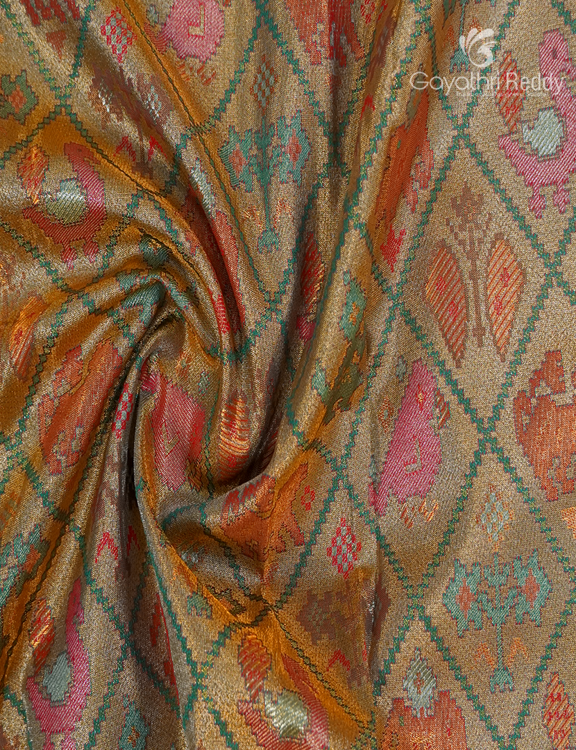 Semi Kanchipuram Silk Saree in Rose Gold and Rama Green