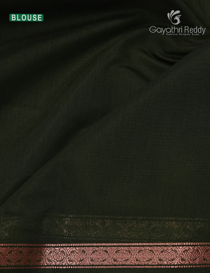 Kanchipuram Sico Saree in Rani Pink and Bottle Green