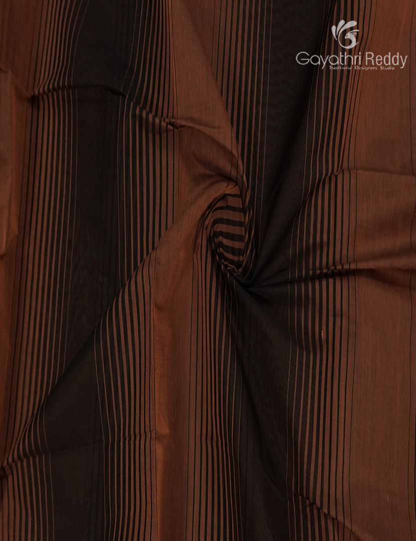 Pure Kanchi Cotton Saree in Brown and Deep Brown