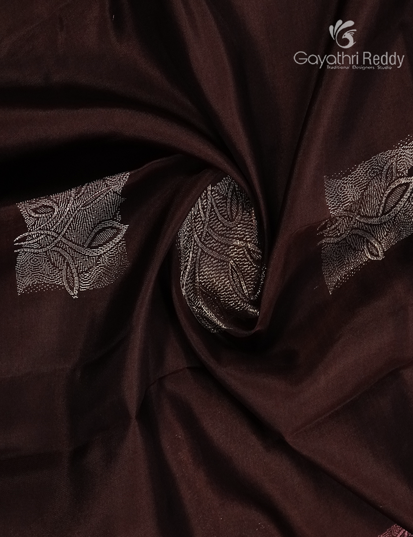 Pure Kanchipuram Silk Saree in Brown ( Butta Style )