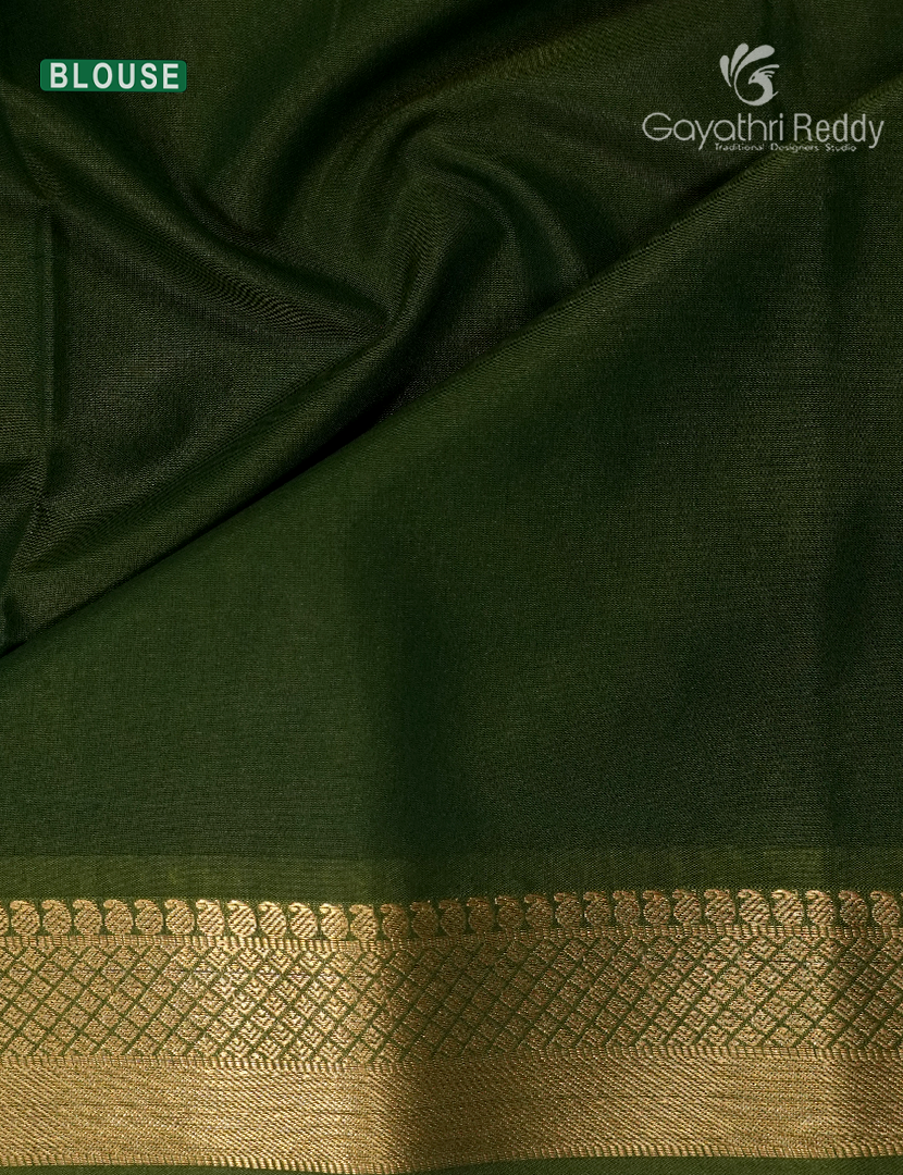 Kanchipuram Sico Saree in Cream and Green