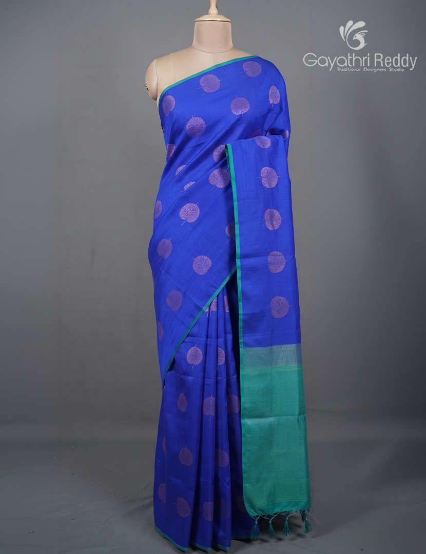 Pure Kanchipuram Silk Saree in Royal Blue (Butta Style )