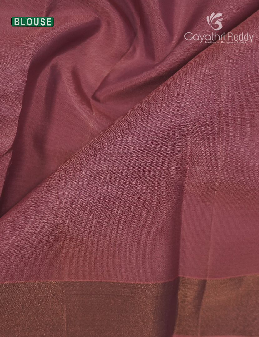 Pure Kanchipuram Silk Saree in Deep Jamun( Small Borders )