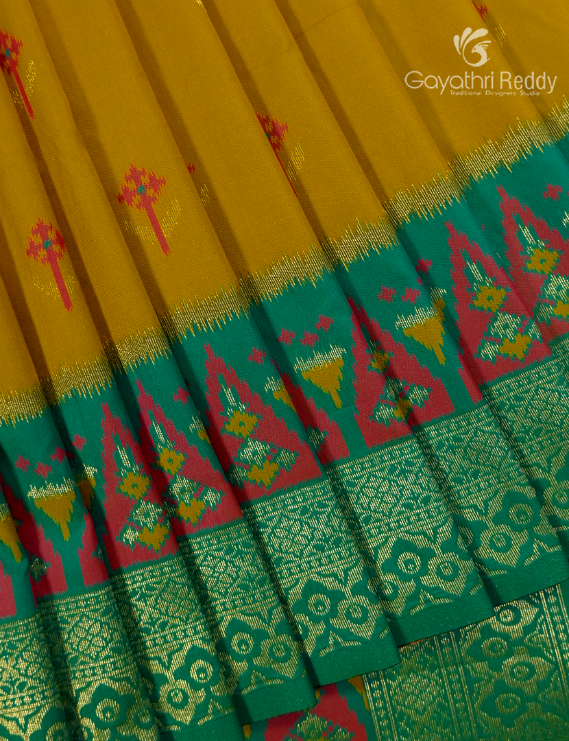 Semi Kanchipuram Art Silk Saree in Dry Mehendi and Green