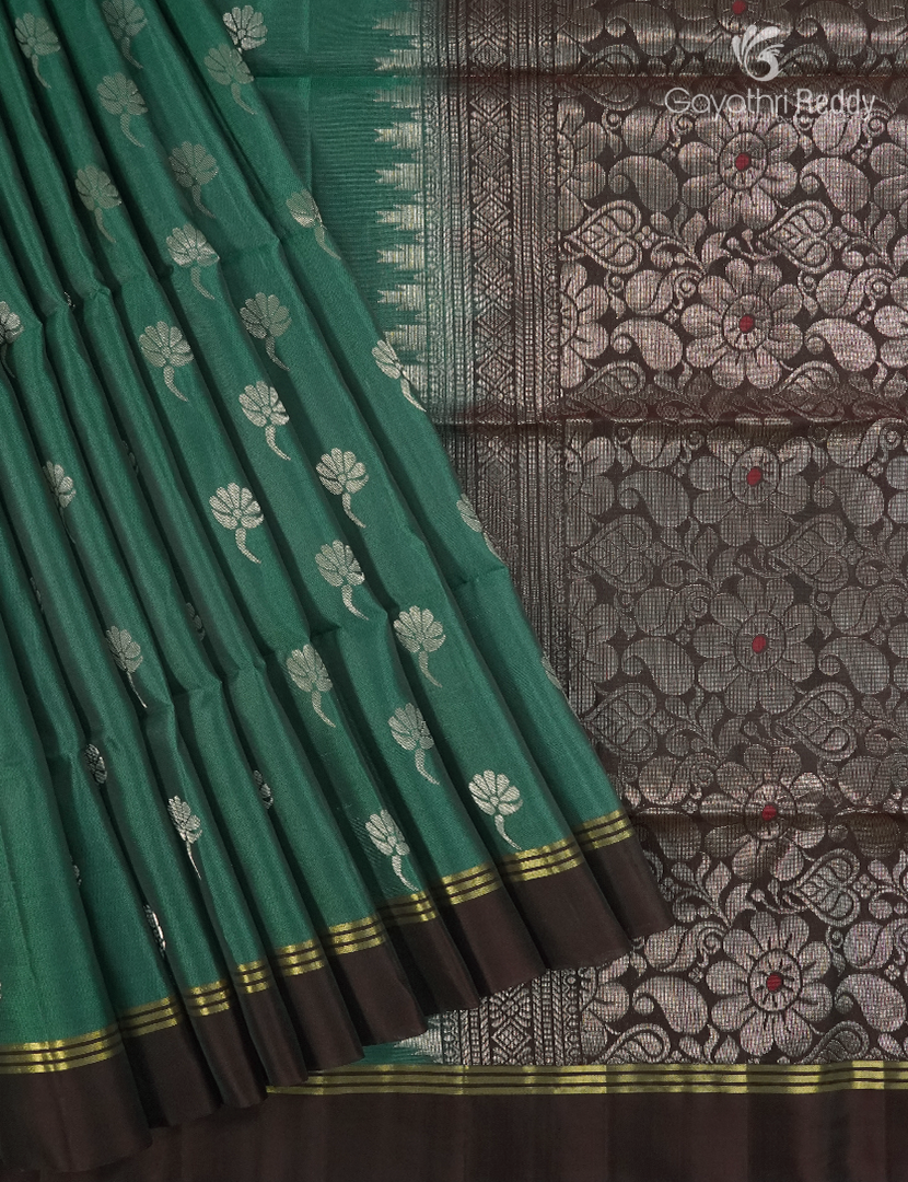 Light weight Kanchipuram Silk Saree in Deep Teal Green and Deep Snuff
