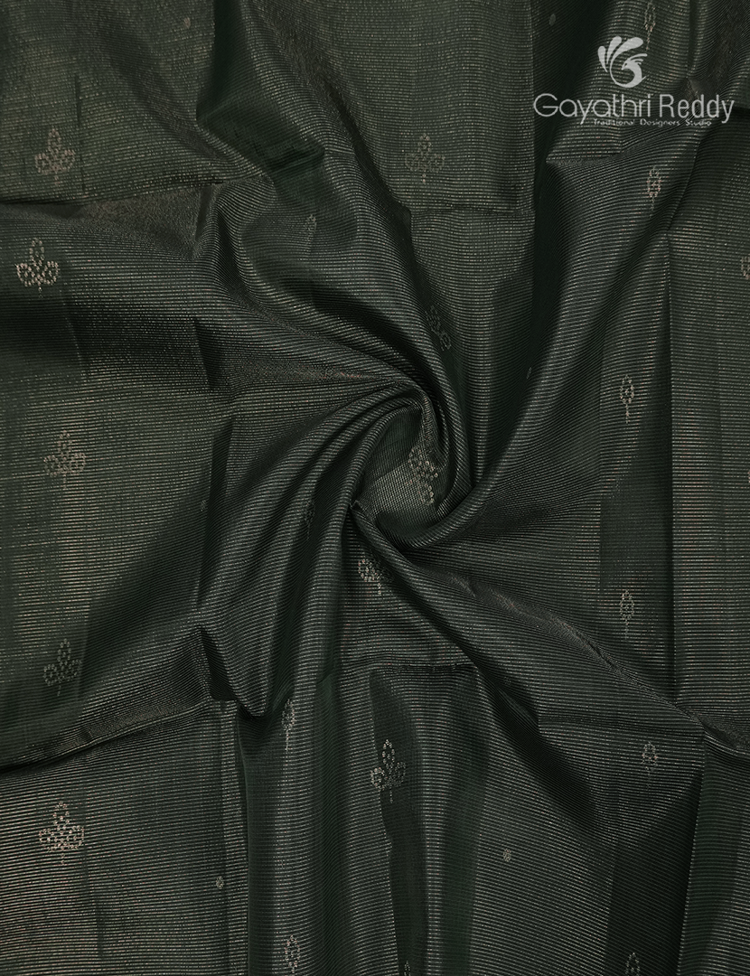 Pure Kanchipuram Light Weight Silk Saree in Deep Olive Green and Pink