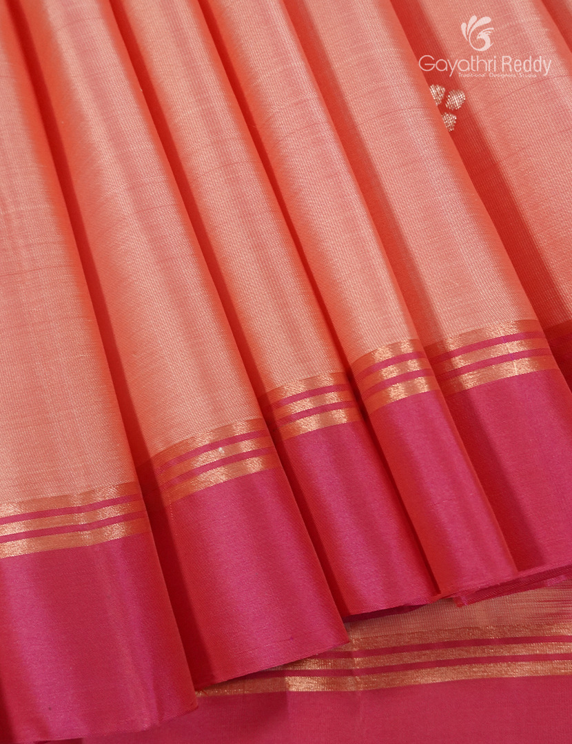 Light weight Kanchipuram Silk Saree in Light Peach and Deep Pink
