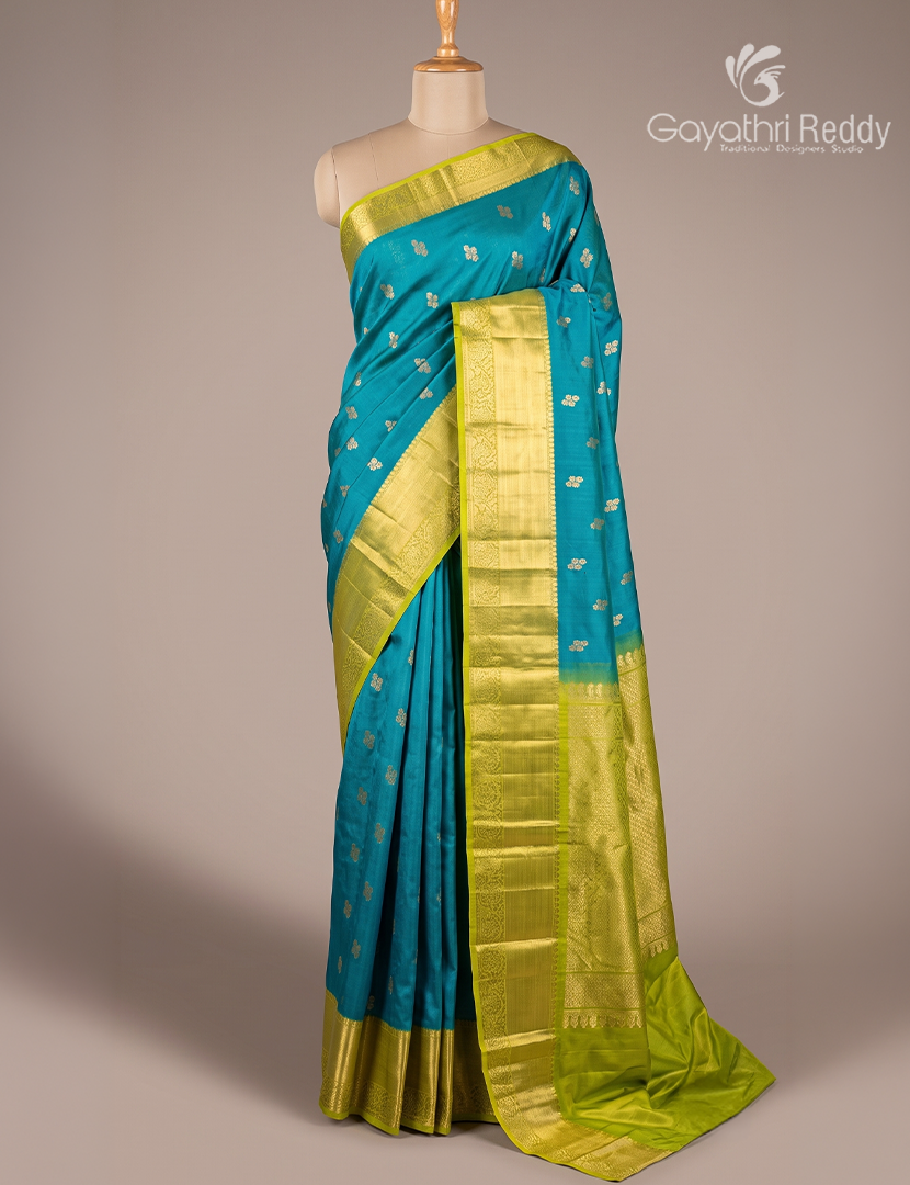 Pure Kanchipuram Silk Saree in Peacock Green and Mehendi Green (Broad Borders )