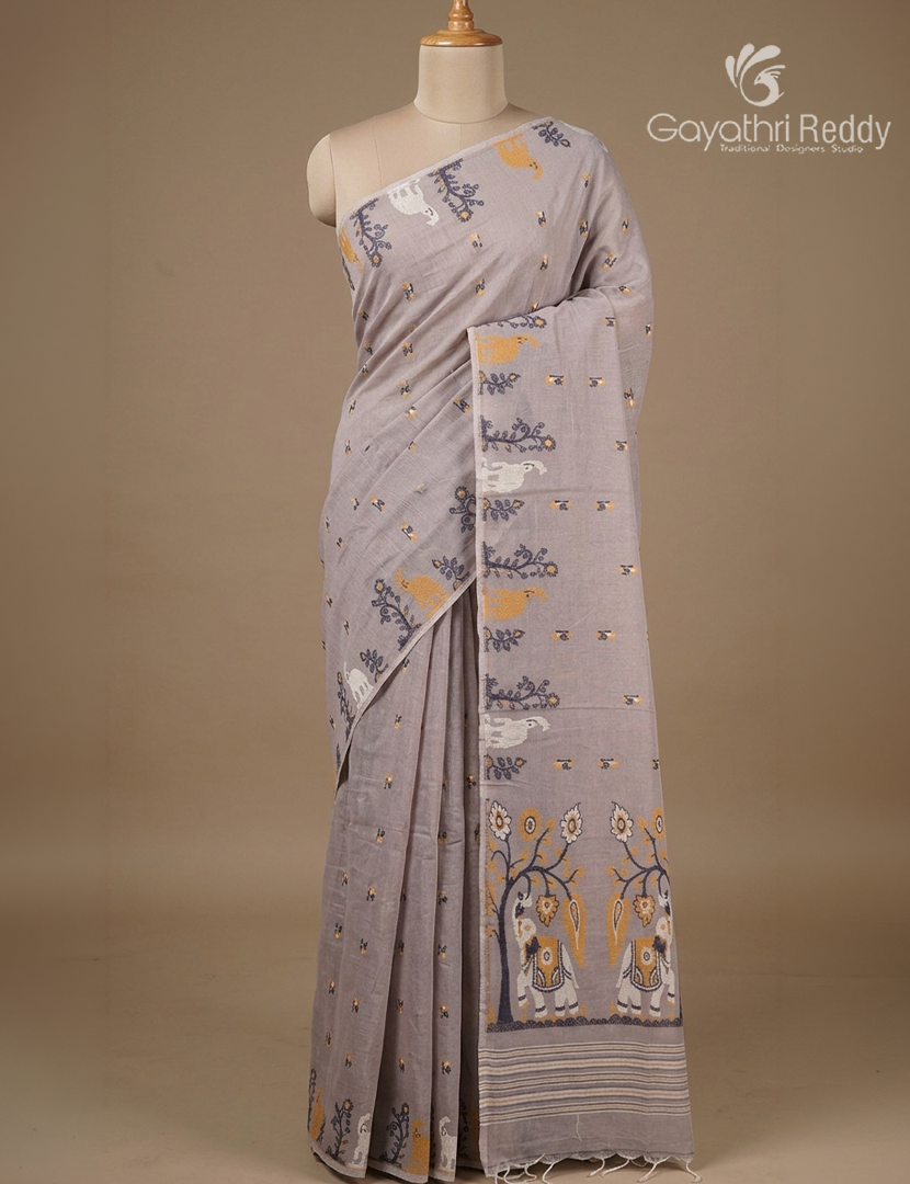 Jamdani Cotton Saree in Pastel Lavender