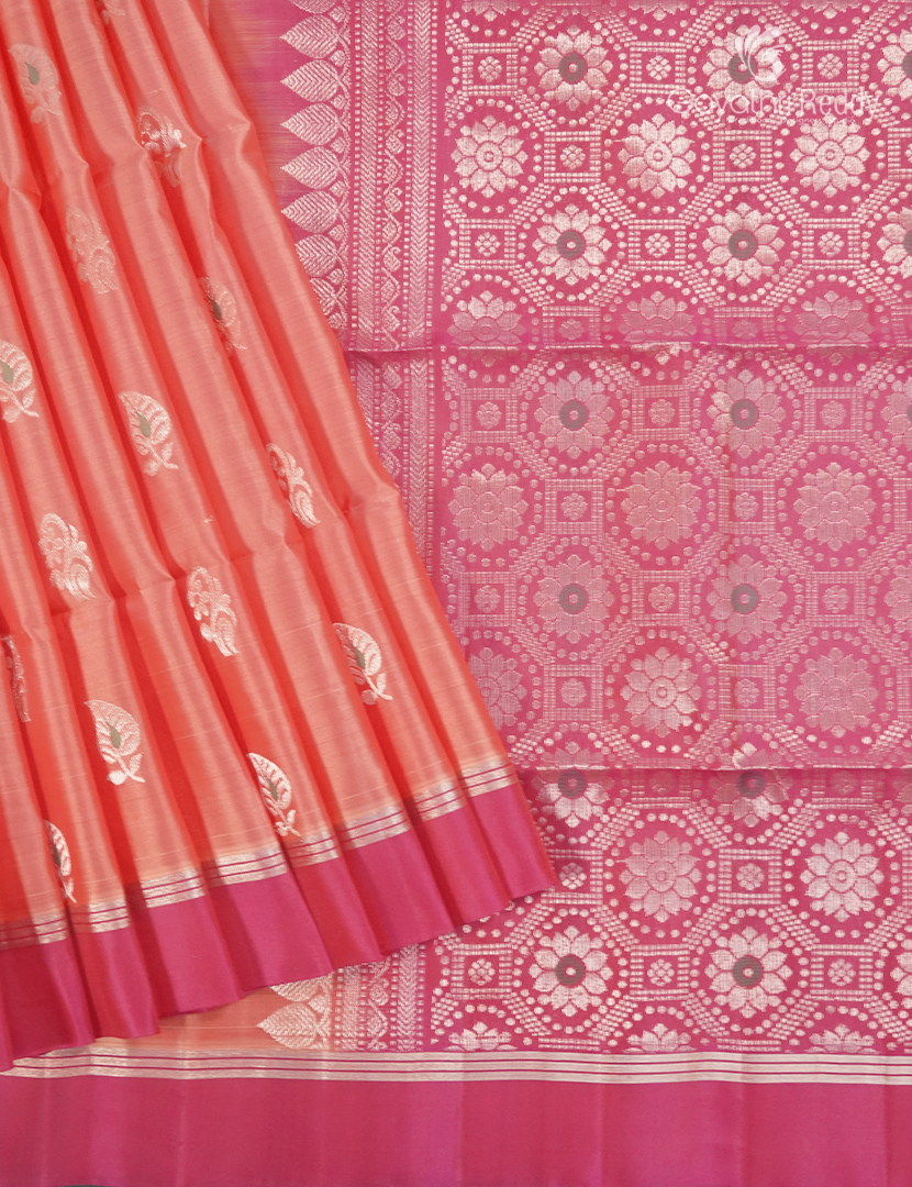 Light weight Kanchipuram Silk Saree in Light Peach and Rani Pink