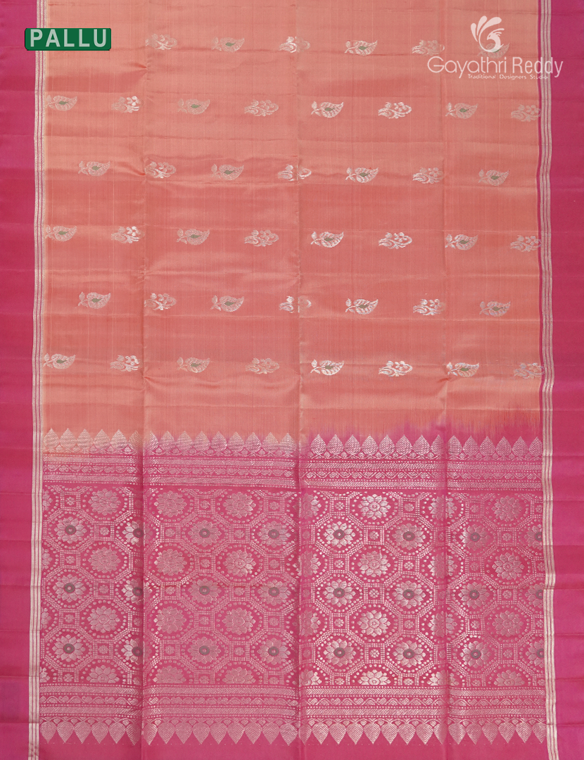 Light weight Kanchipuram Silk Saree in Light Peach and Rani Pink