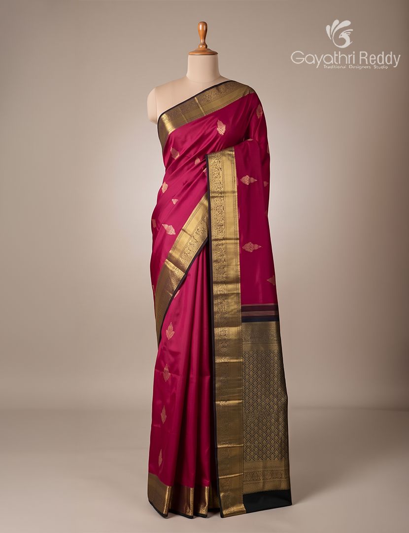 Semi Kanchipuram Silk Saree in Deep Maroon and Deep Bottle Green