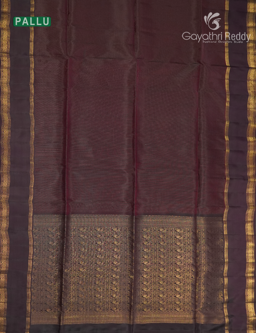 Pure Kanchipuram Light Weight Silk Saree in Brown and Deep Choco Brown