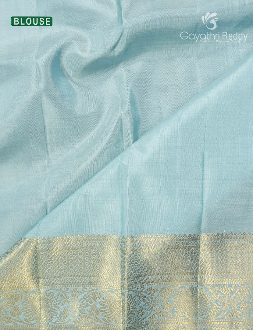 Pure Kanchipuram Silk Saree in Powder Blue (Medium Borders )