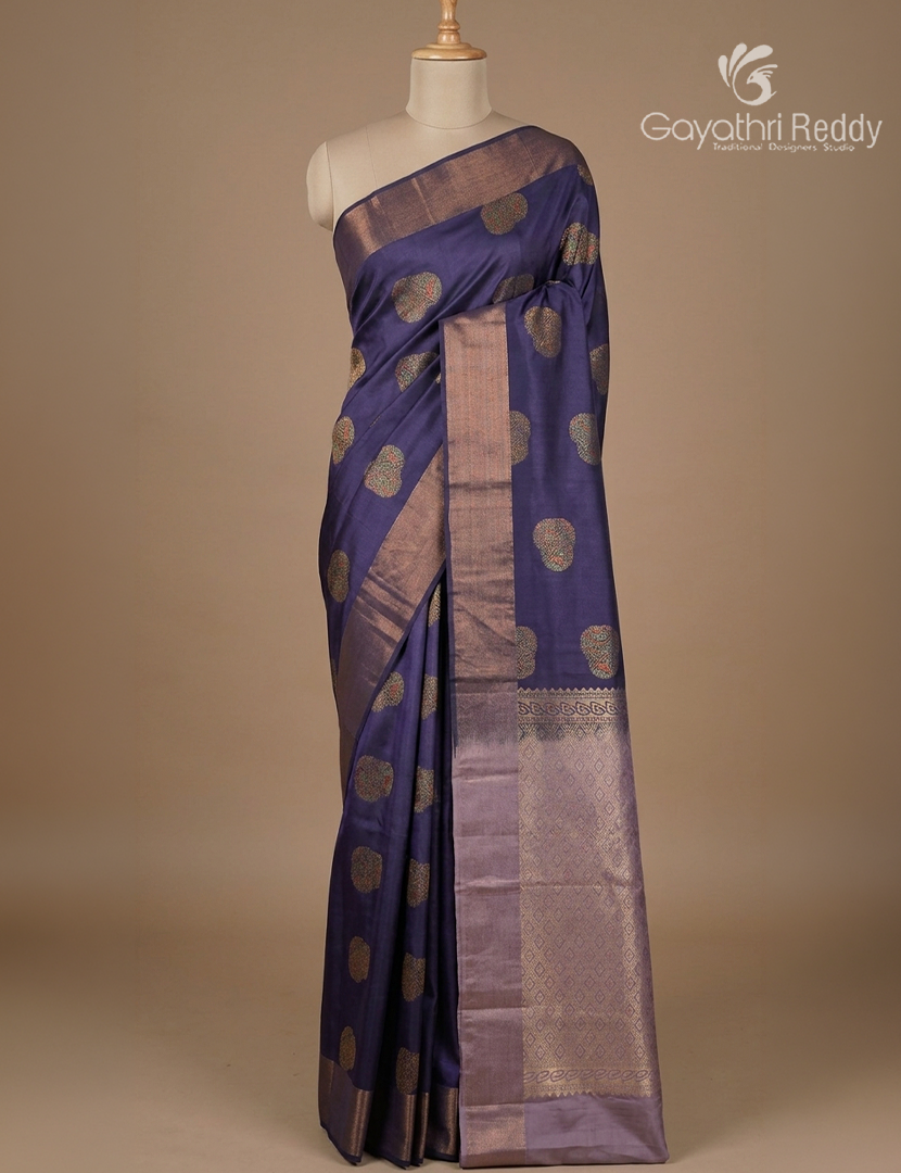 Pure Kanchipuram Silk Saree in Deep Blue ( Small Borders )