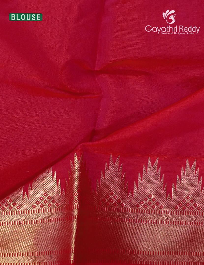 Pure Kanchipuram Sico Saree in Dual Tone of Beige and Red with Rani Pink