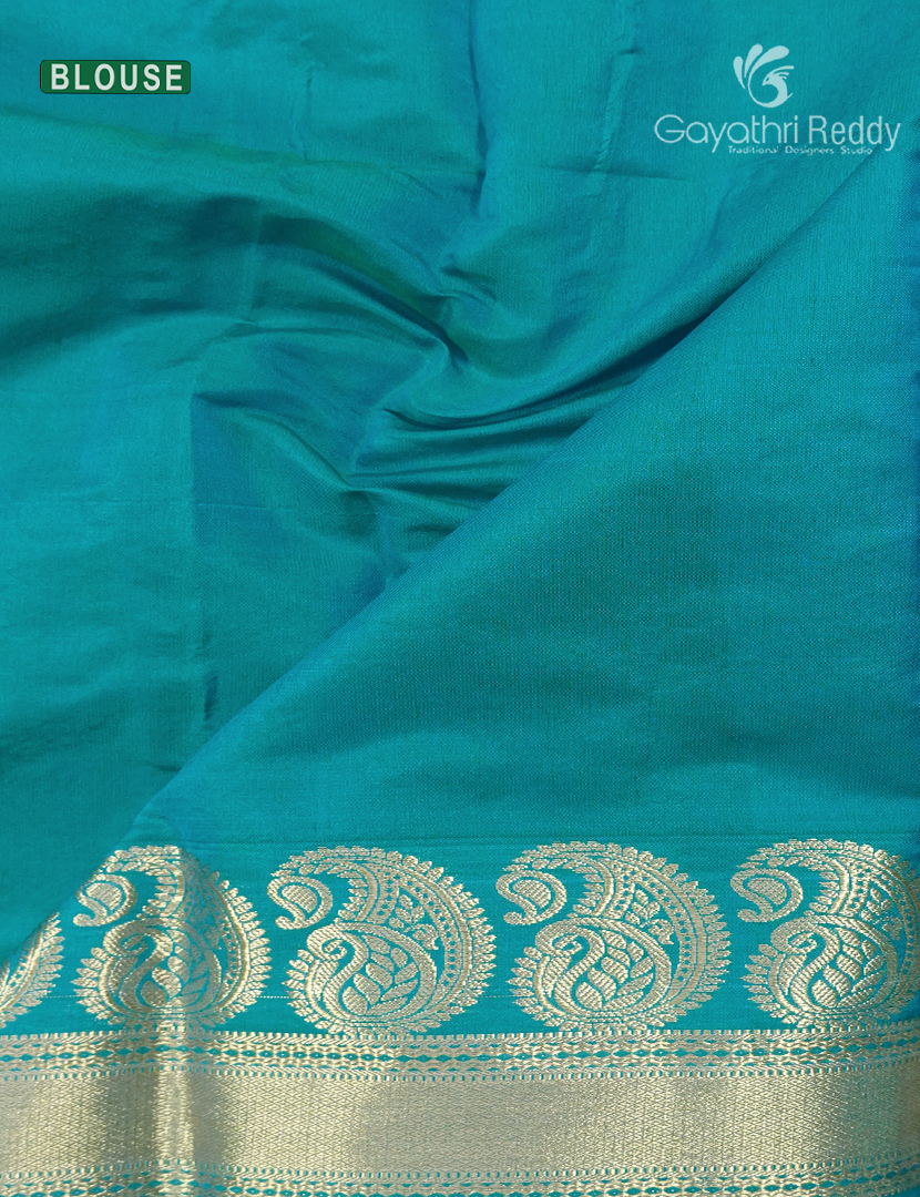 Pure Kanchi Sico Saree in Mustard in Rama Green