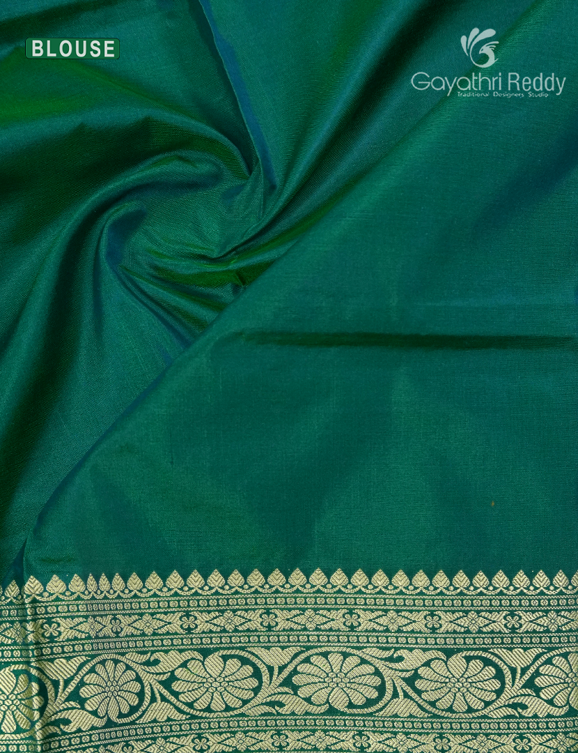 Pure Banaras Katan Silk Saree in Deep Rama Green
