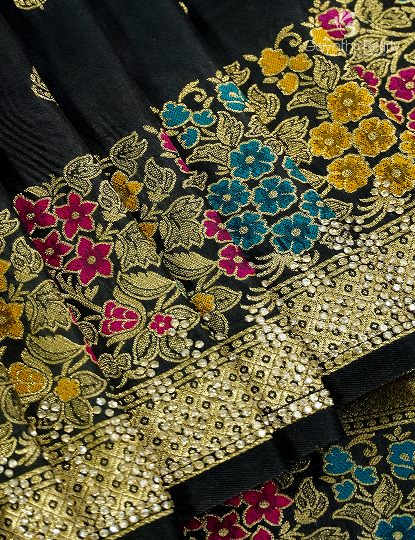 Semi Kanchipuram Silk Fancy Saree in Black