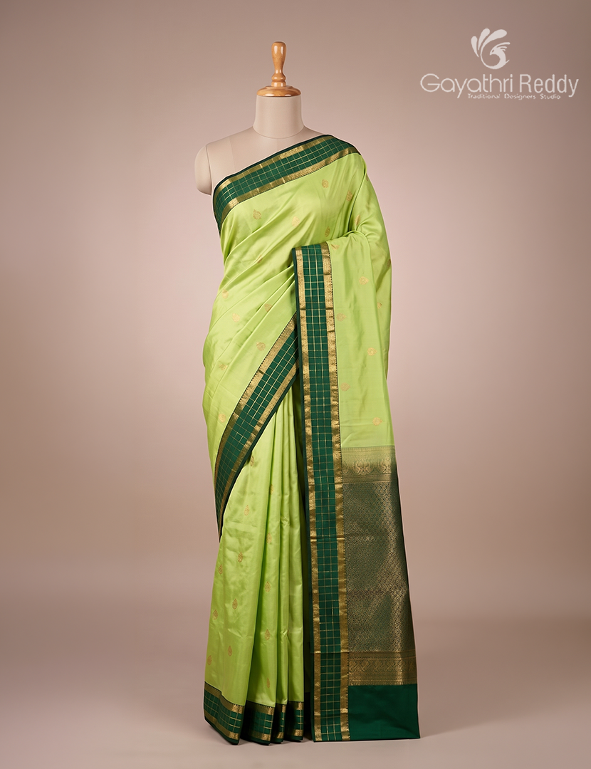 Semi Kanchipuram Silk Saree in Pista Green and Bottle Green