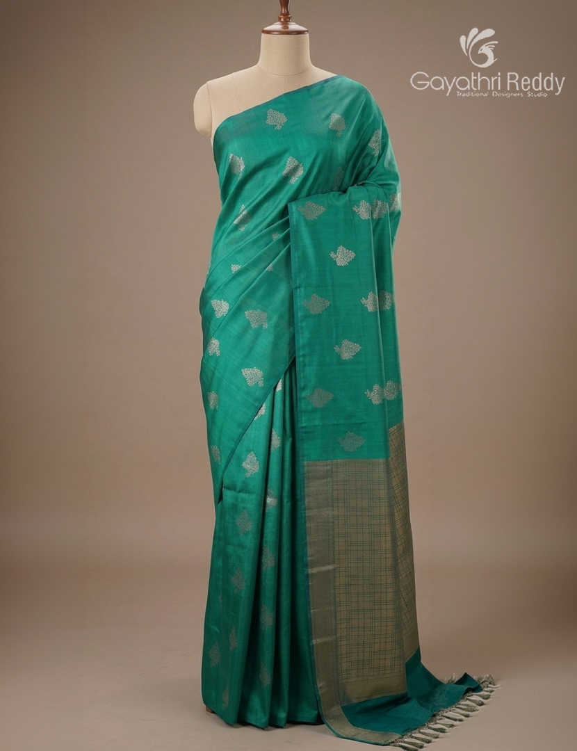 Pure Kanchipuram Silk Saree in Sea Green (Butta Style )